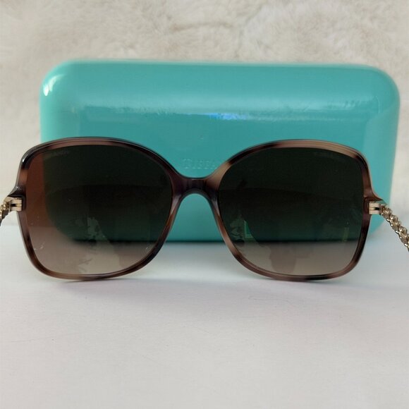 CHANEL Brown Gradient Sunglasses - Picture 9 of 14